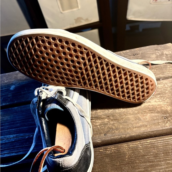 Black and white Vans trainers size M9 W10.5 good condition ready to wear - Picture 7 of 8